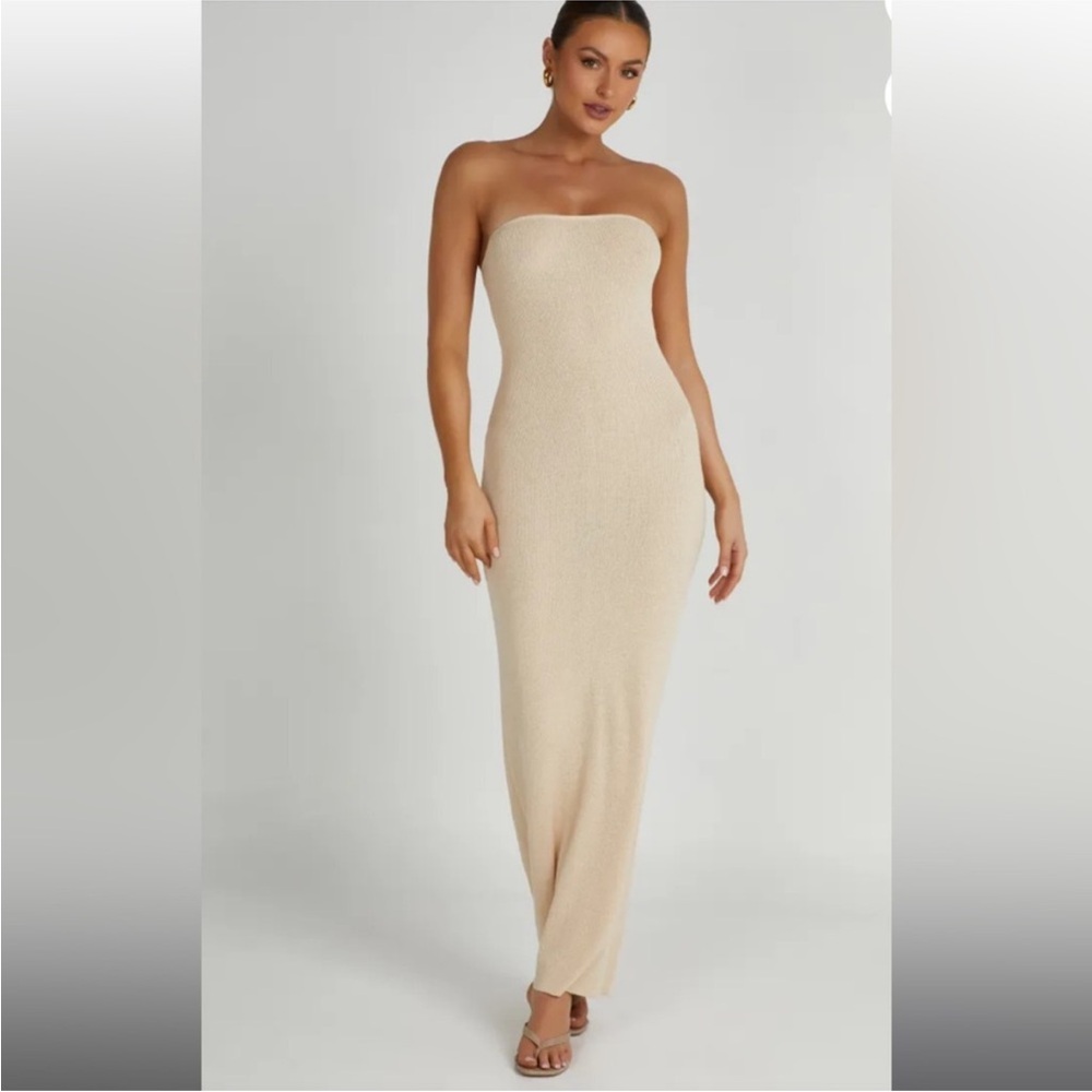 Meshki knit Strapless Maxi
